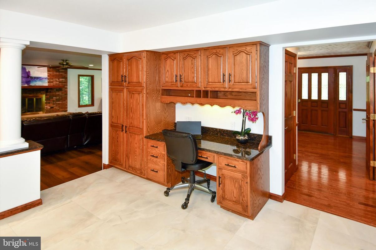 Home Office, Interior, Stone Walls, Wood Texture Flooring