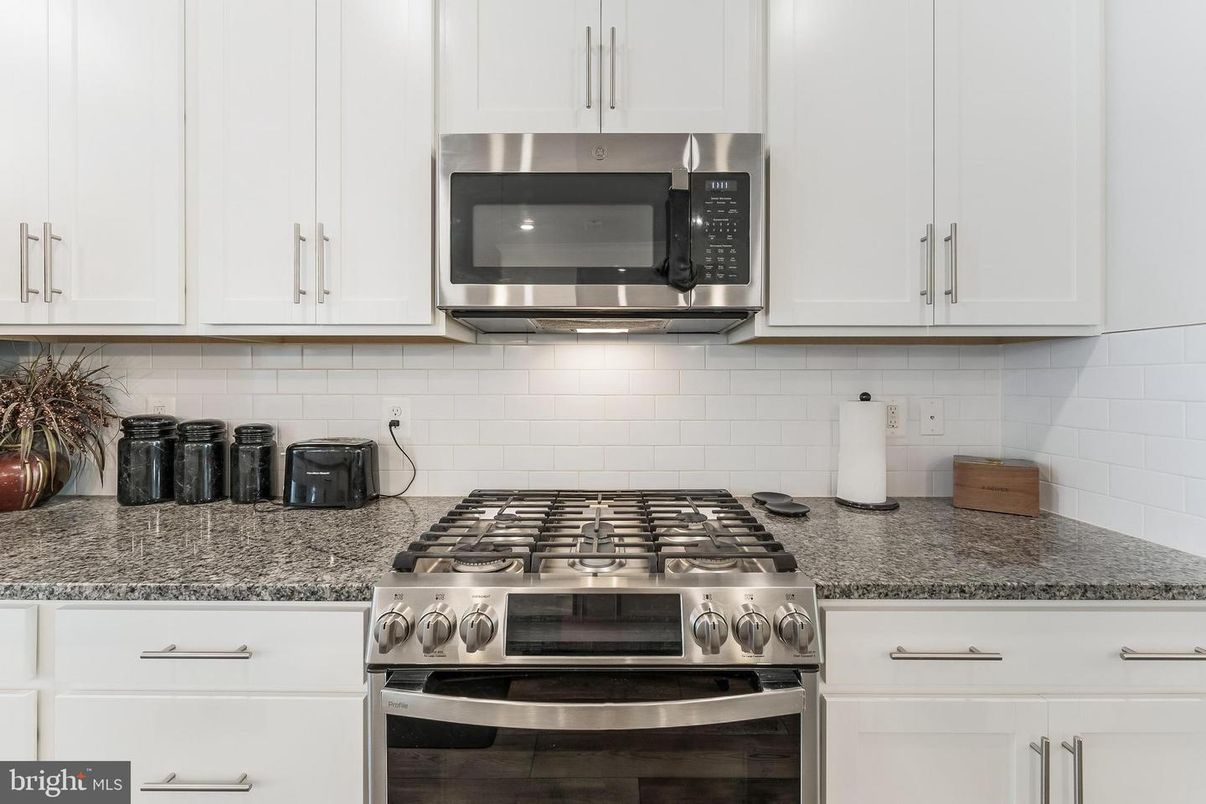 Interior, Kitchen, Stainless Steel Appliances