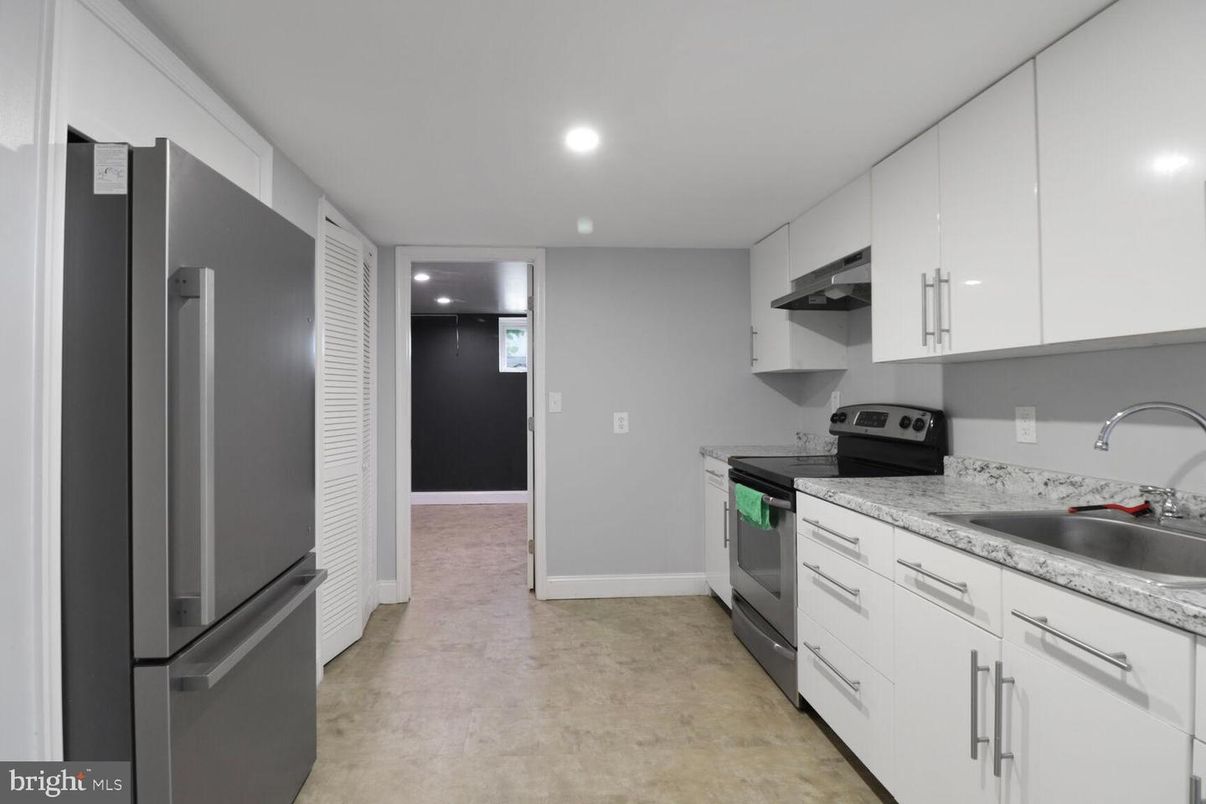 Interior, Kitchen, Recessed Lighting