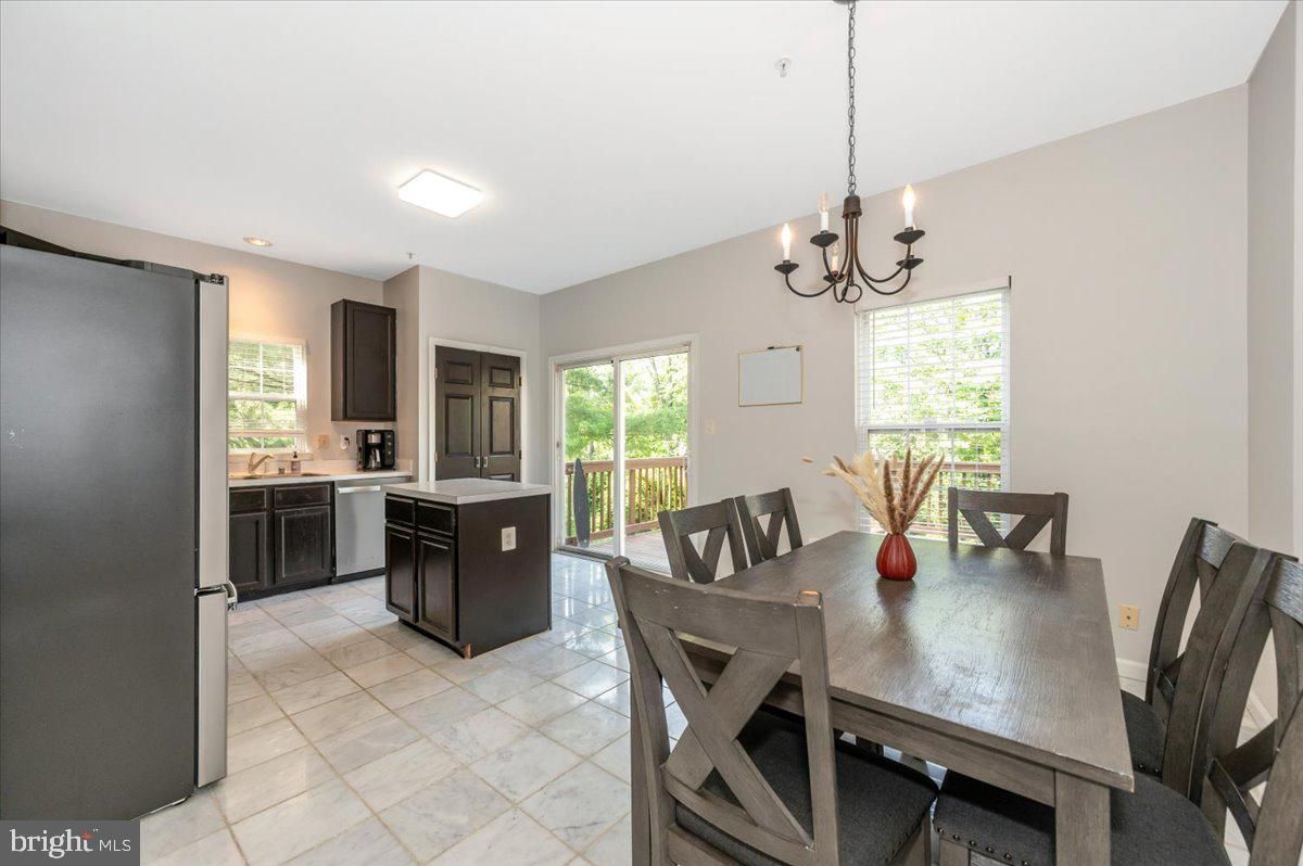 Chandelier, Dining room, Interior, Kitchen, Recessed Lighting