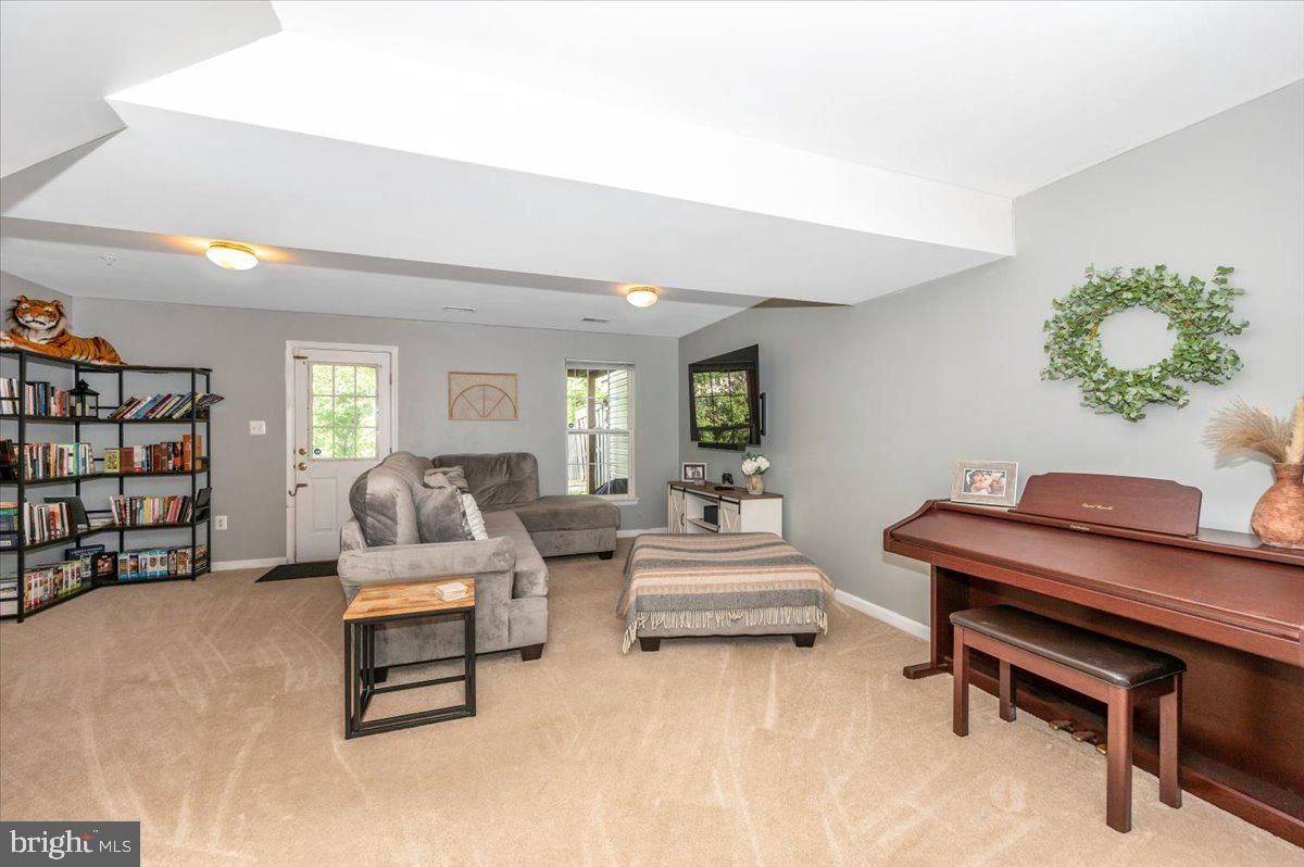 Interior, Living room, Piano