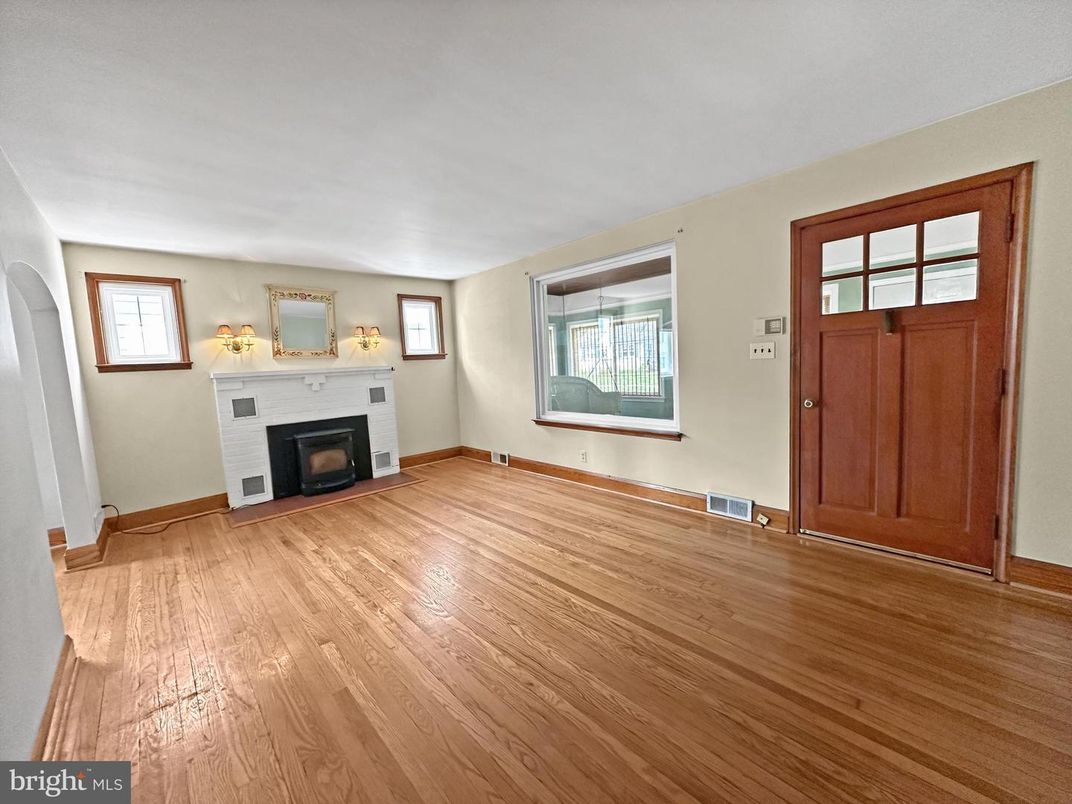 Fireplace, Interior, Wood Texture Flooring