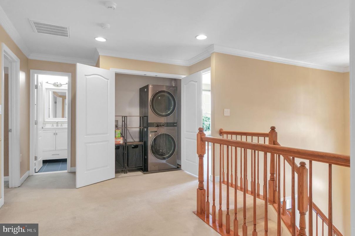Interior, Recessed Lighting, Utility Closets, Washer