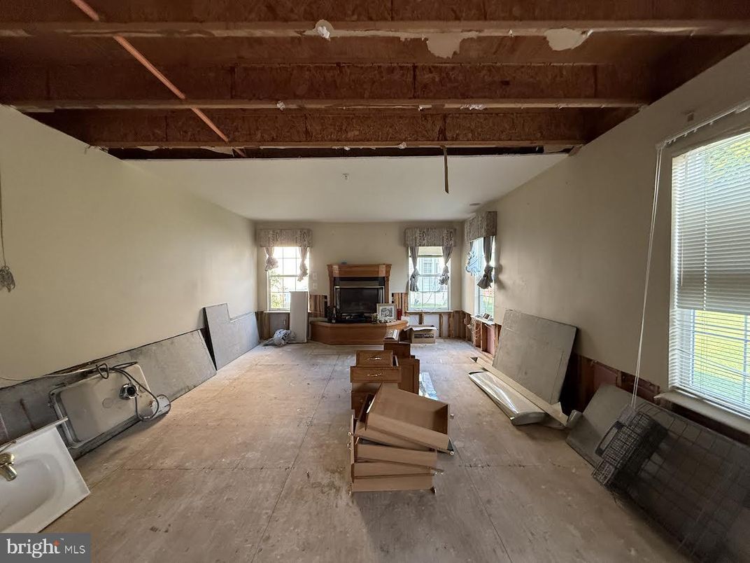 Fireplace, Interior, Wooden Beams