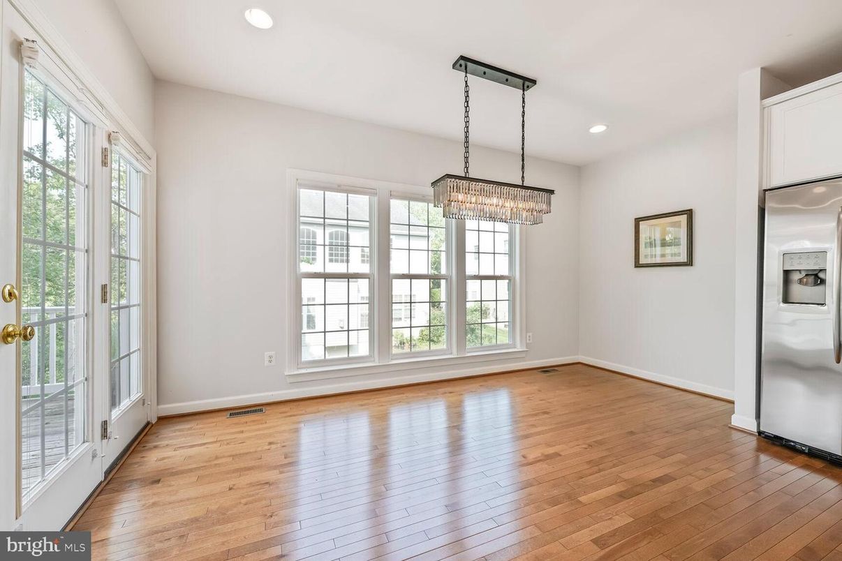 Chandelier, Empty room, Interior, Recessed Lighting, Wood Texture Flooring