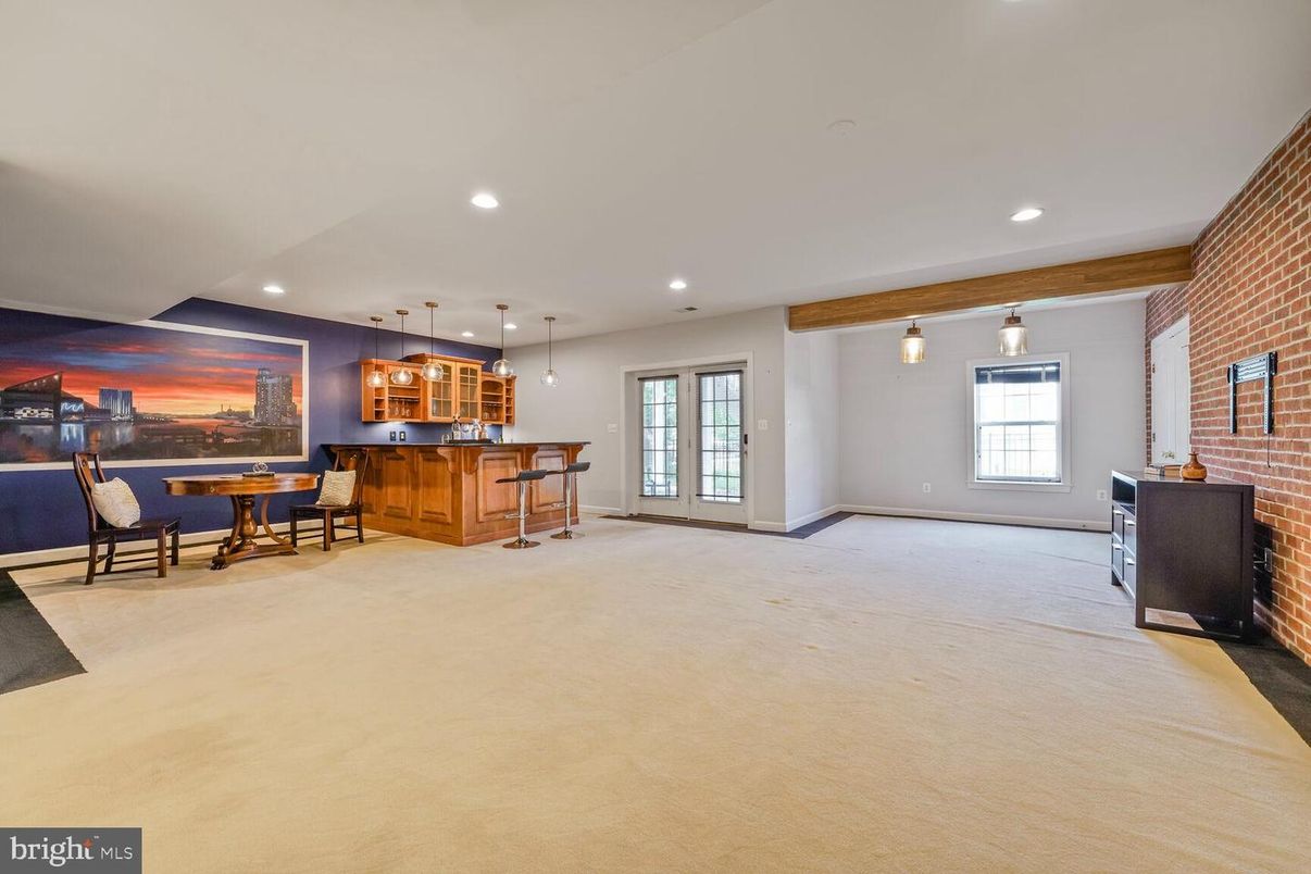 Dining room, Interior, Pendant Lights, Recessed Lighting, Stone Walls