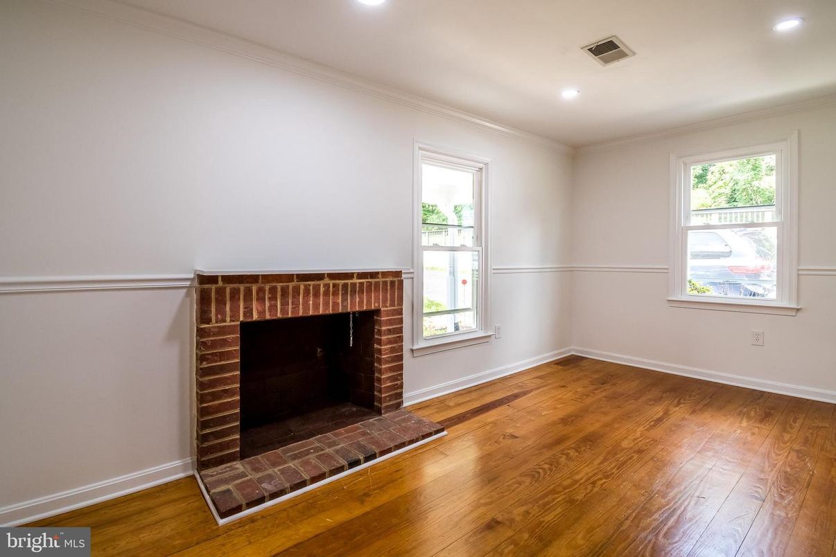 Empty room, Fireplace, Interior, Recessed Lighting, Wood Texture Flooring