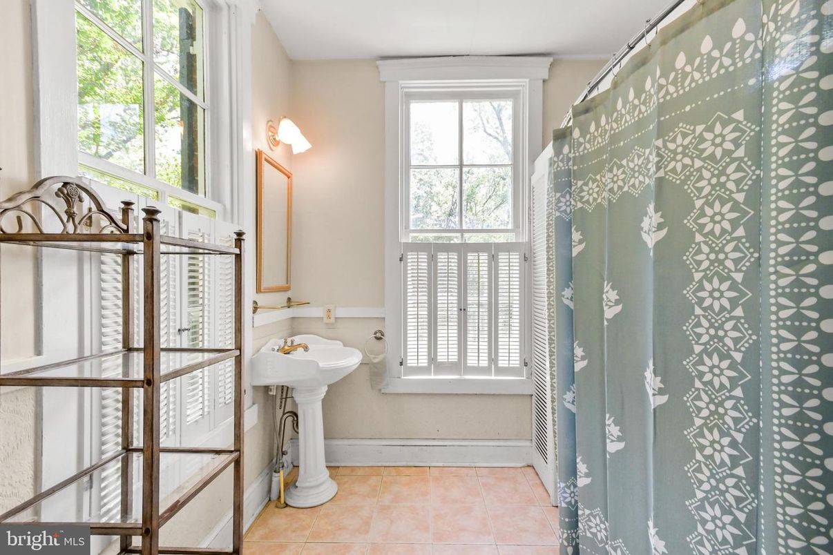 Bathroom, Interior