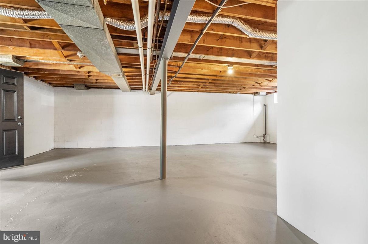 Interior, Wooden Beams