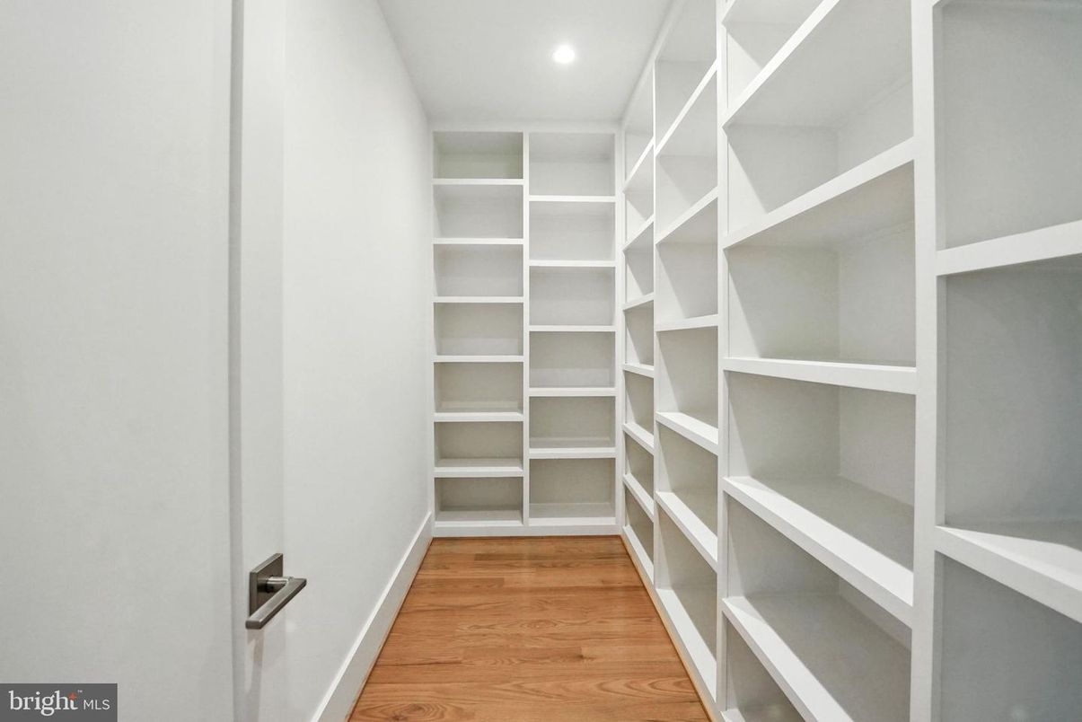 Interior, Recessed Lighting, Walk-in Closets, Wood Texture Flooring