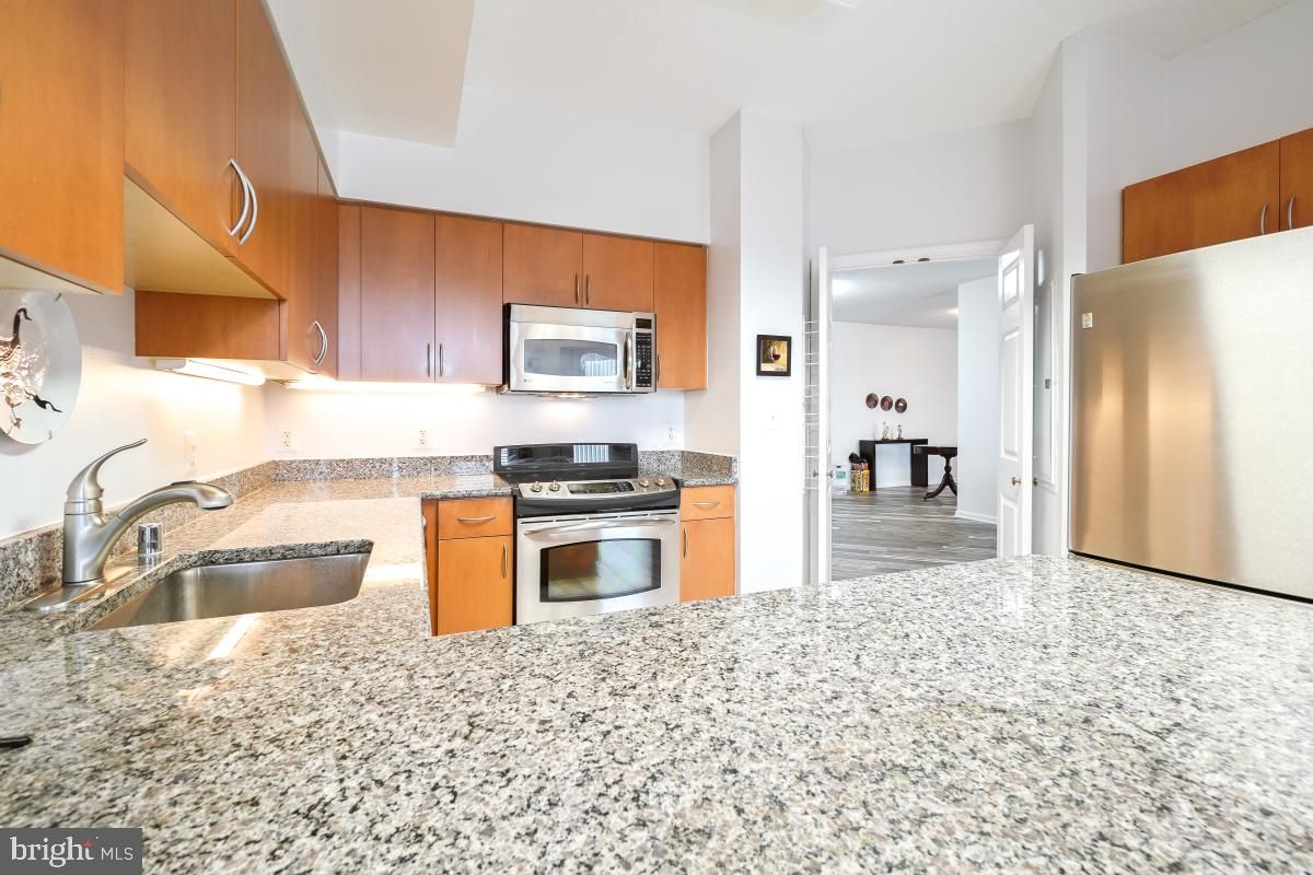 Interior, Kitchen, Stainless Steel Appliances