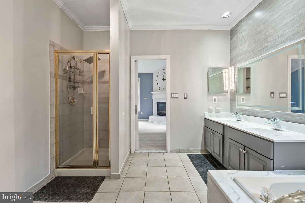 Bathroom, Dual Sink Vanities, Glass Shower, Interior, Recessed Lighting