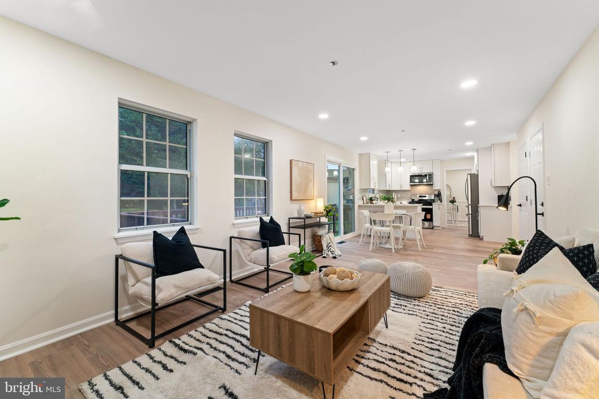 Dining room, Interior, Kitchen, Living room, Pendant Lights, Recessed Lighting, Stainless Steel Appliances, Wood Texture Flooring