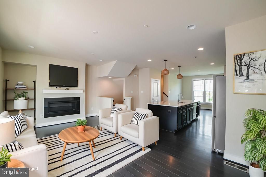 Fireplace, Interior, Kitchen, Living room, Pendant Lights, Recessed Lighting, Wood Texture Flooring