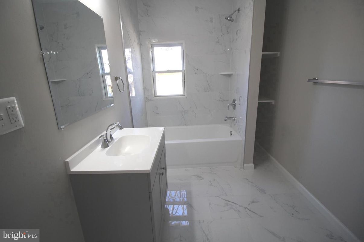 Bathroom, Interior, Marble, Marble Walls