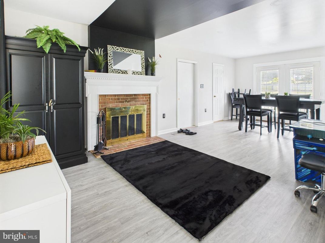 Dining room, Fireplace, Interior, Wood Texture Flooring