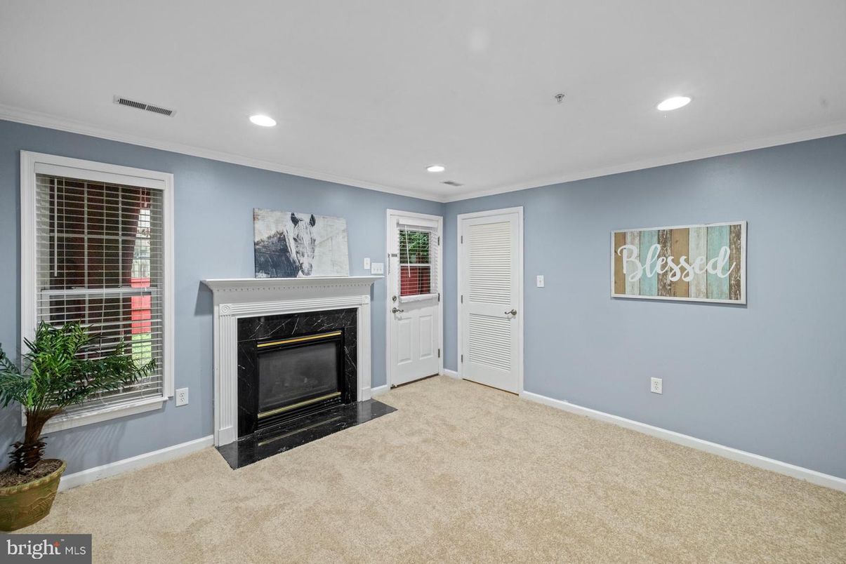 Empty room, Fireplace, Interior, Recessed Lighting