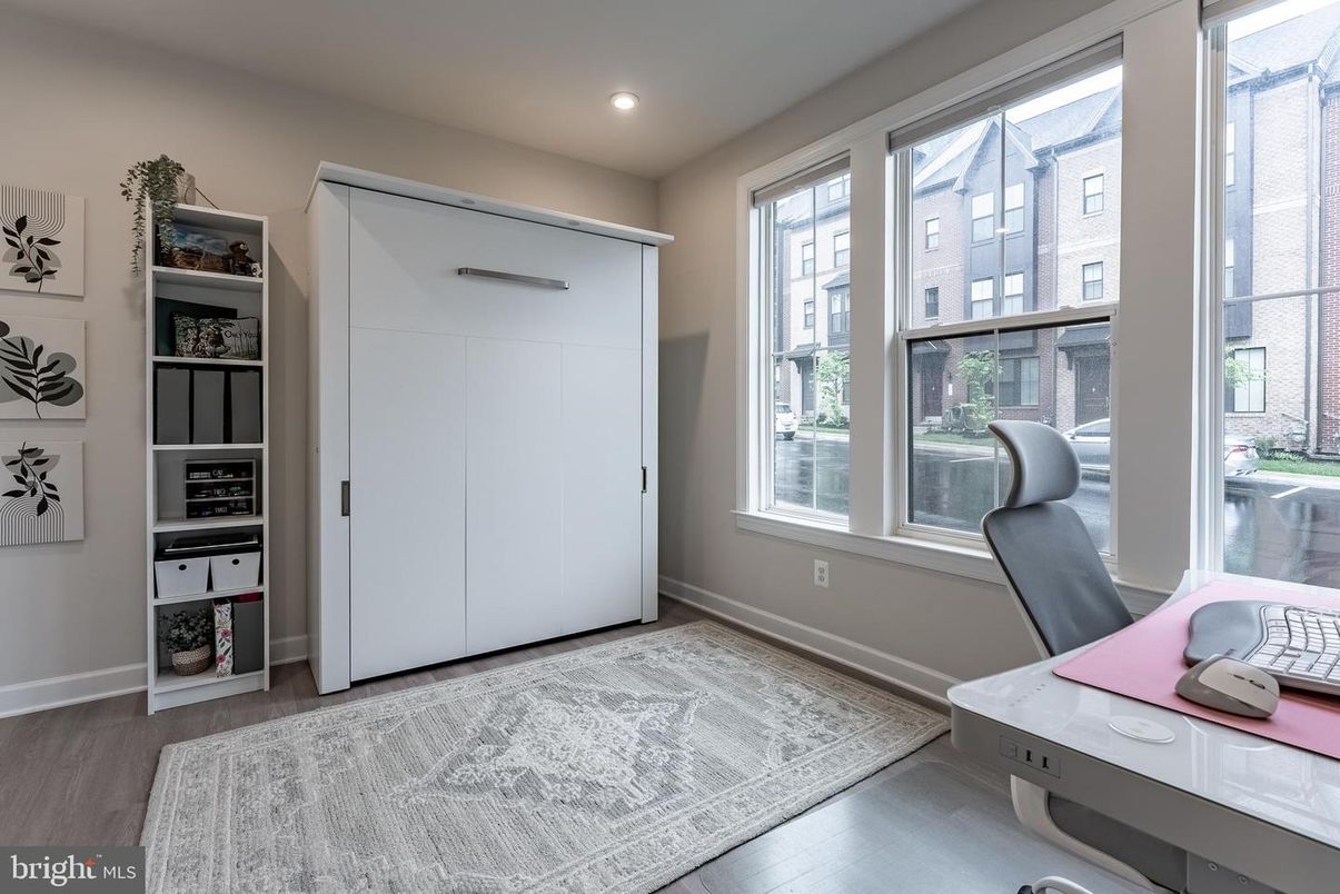 Home Office, Interior, Recessed Lighting, Wood Texture Flooring