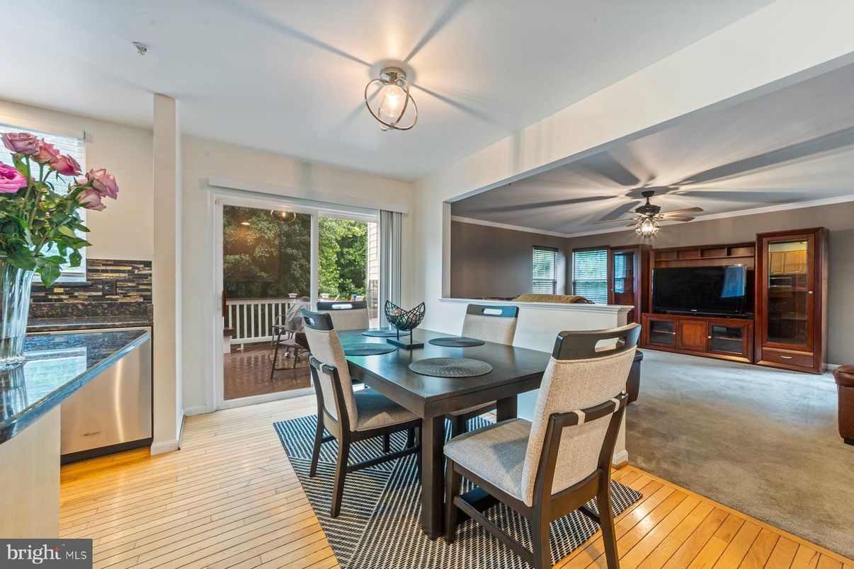 Dining room, Interior, Wood Texture Flooring
