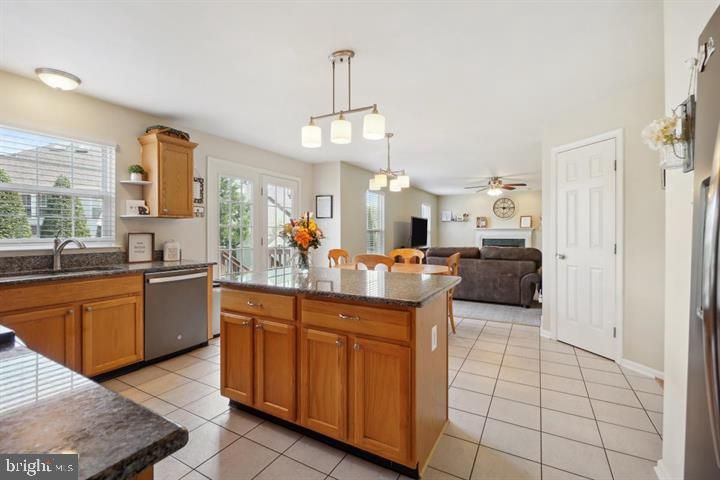 Interior, Kitchen, Living room, Pendant Lights
