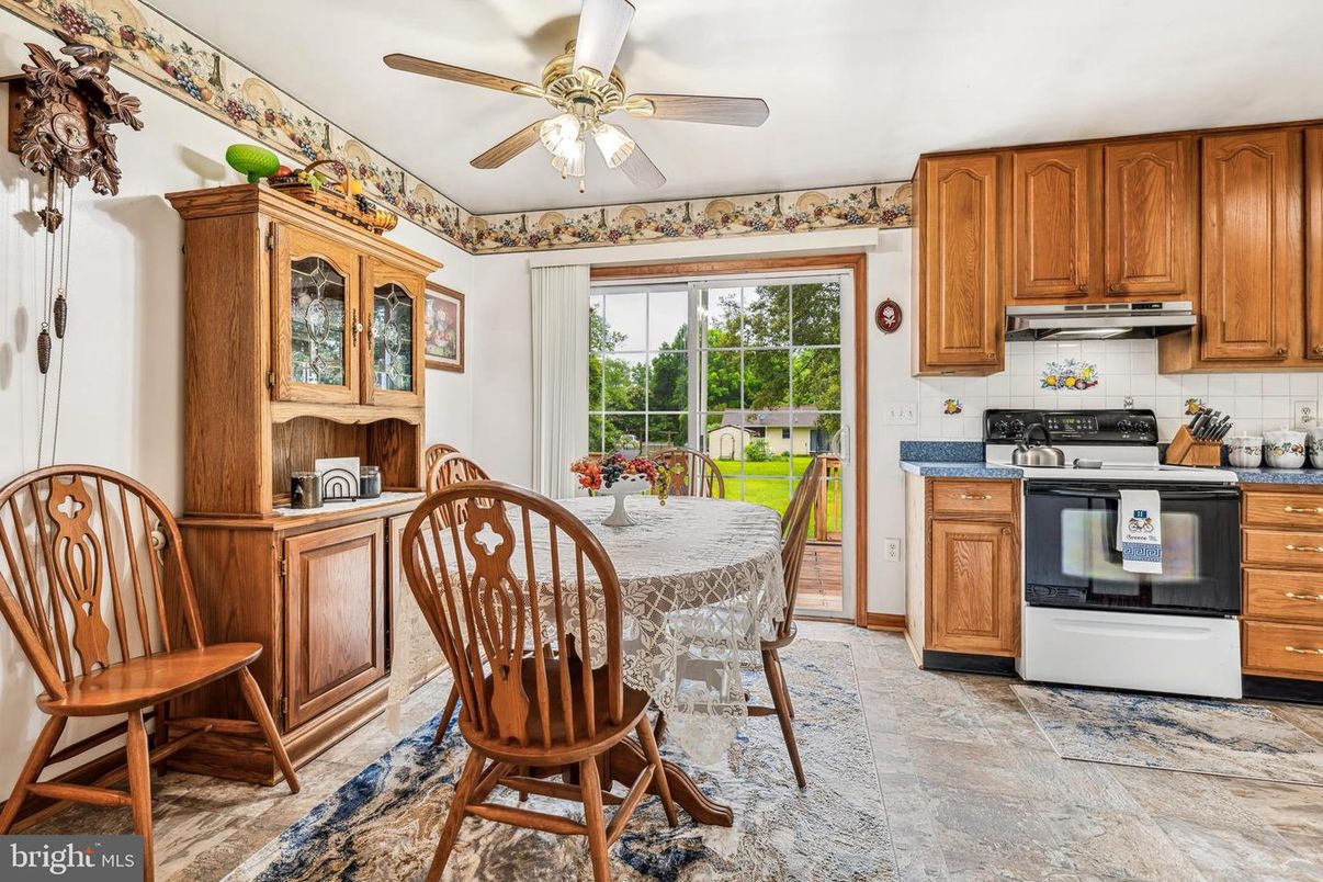 Dining room, Interior, Kitchen