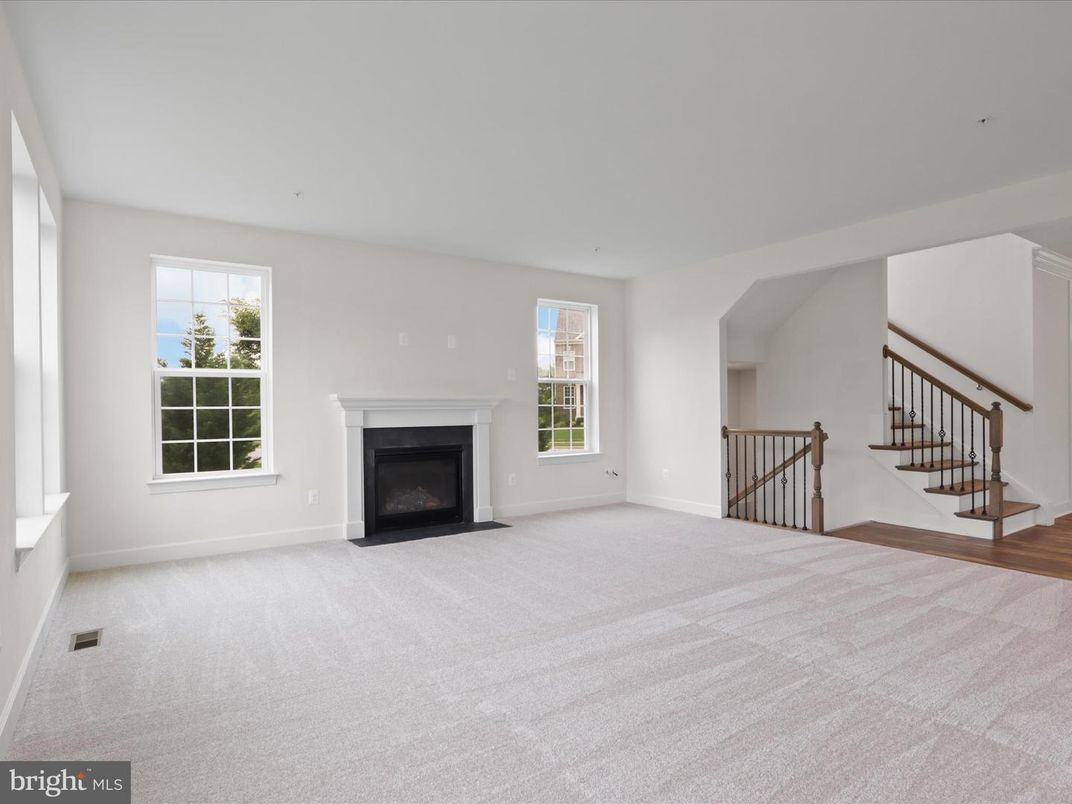 Empty room, Fireplace, Interior