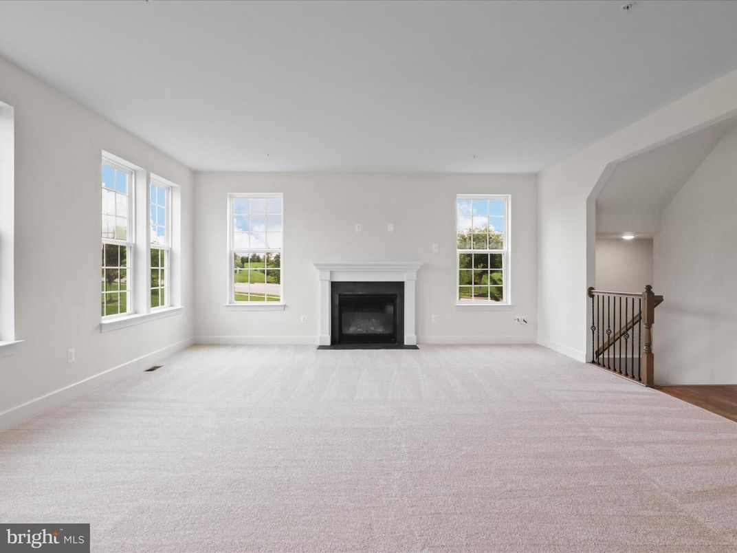 Empty room, Fireplace, Interior
