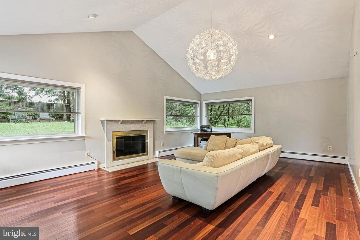 Chandelier, Fireplace, Interior, Recessed Lighting, Wood Texture Flooring
