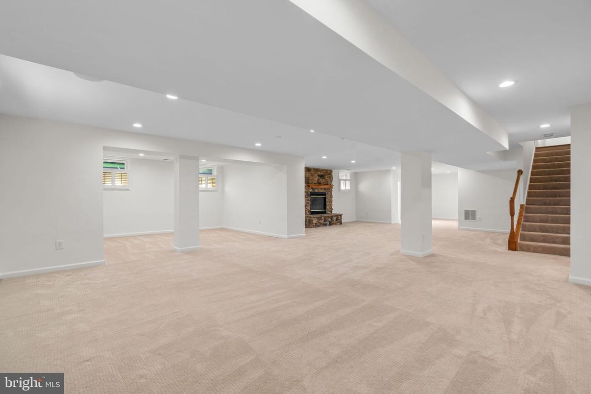 Empty room, Fireplace, Interior, Recessed Lighting