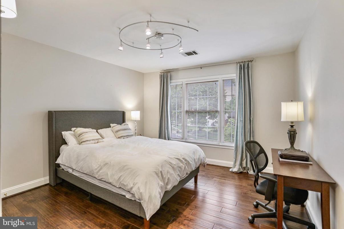 Bedroom, Home Office, Interior, Wood Texture Flooring
