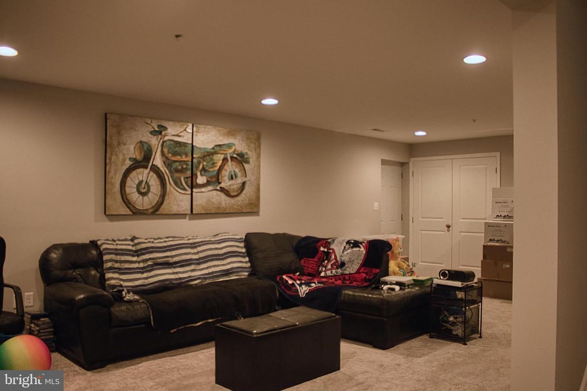 Interior, Living room, Recessed Lighting