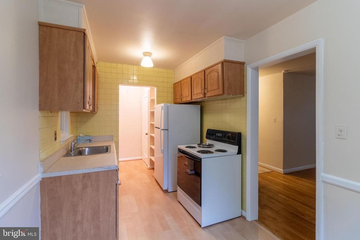 Interior, Kitchen, Wood Texture Flooring