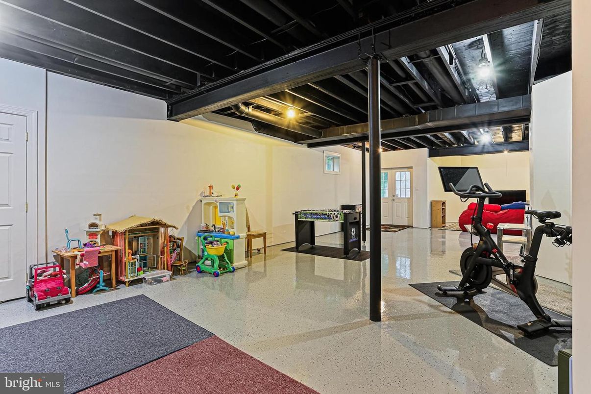 Fitness Equipment, Interior