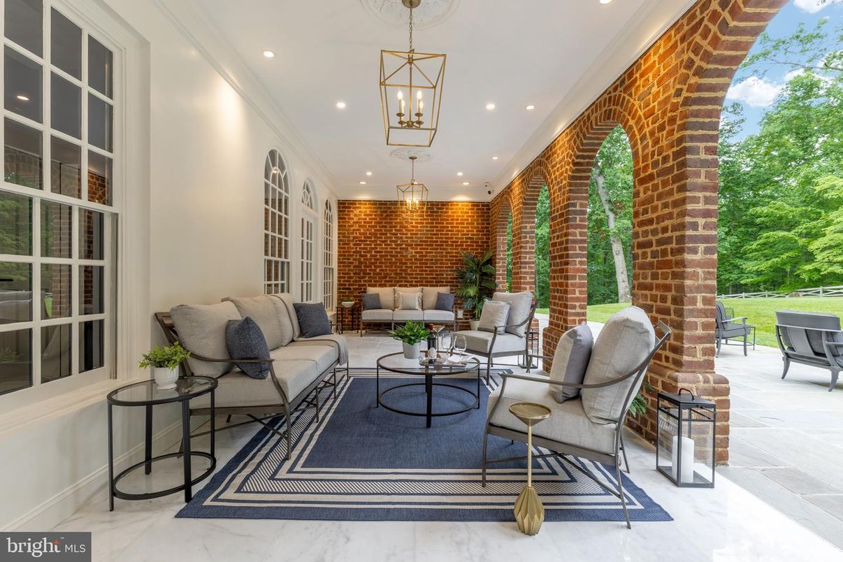 Interior, Living room, Marble, Pendant Lights, Recessed Lighting, Stone Walls