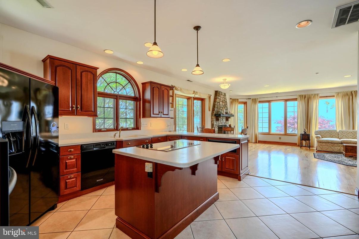 Interior, Kitchen, Pendant Lights, Recessed Lighting
