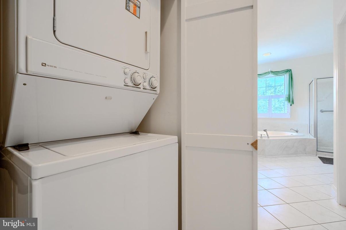 Bathroom, Interior, Utility Closets, Washer