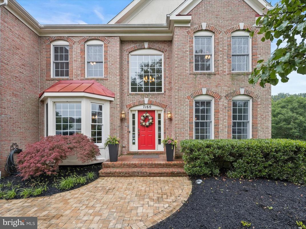 Exterior, Facade, Brick Facade, Brick Traditional