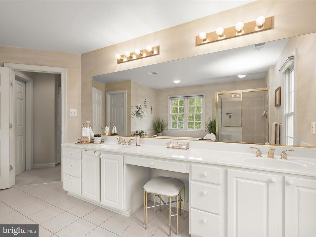 Bathroom, Dual Sink Vanities, Glass Shower, Interior