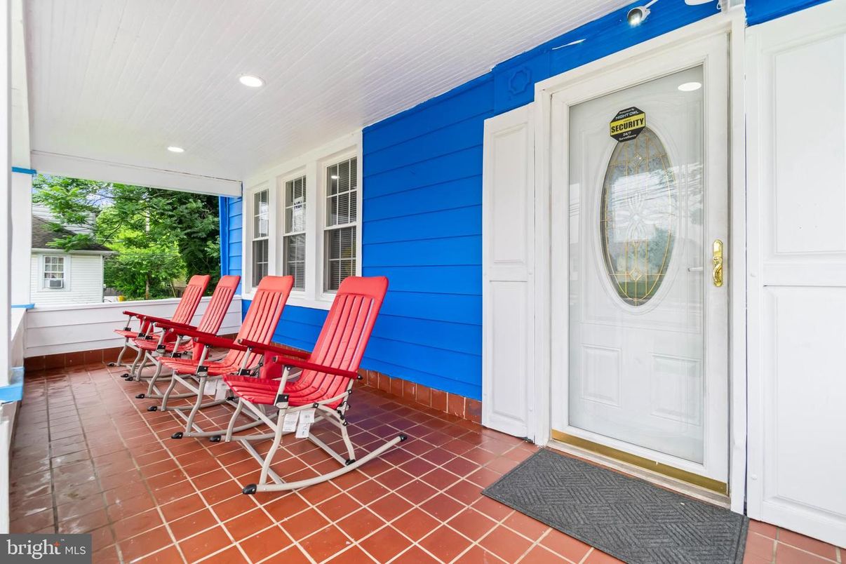 Exterior, Recessed Lighting