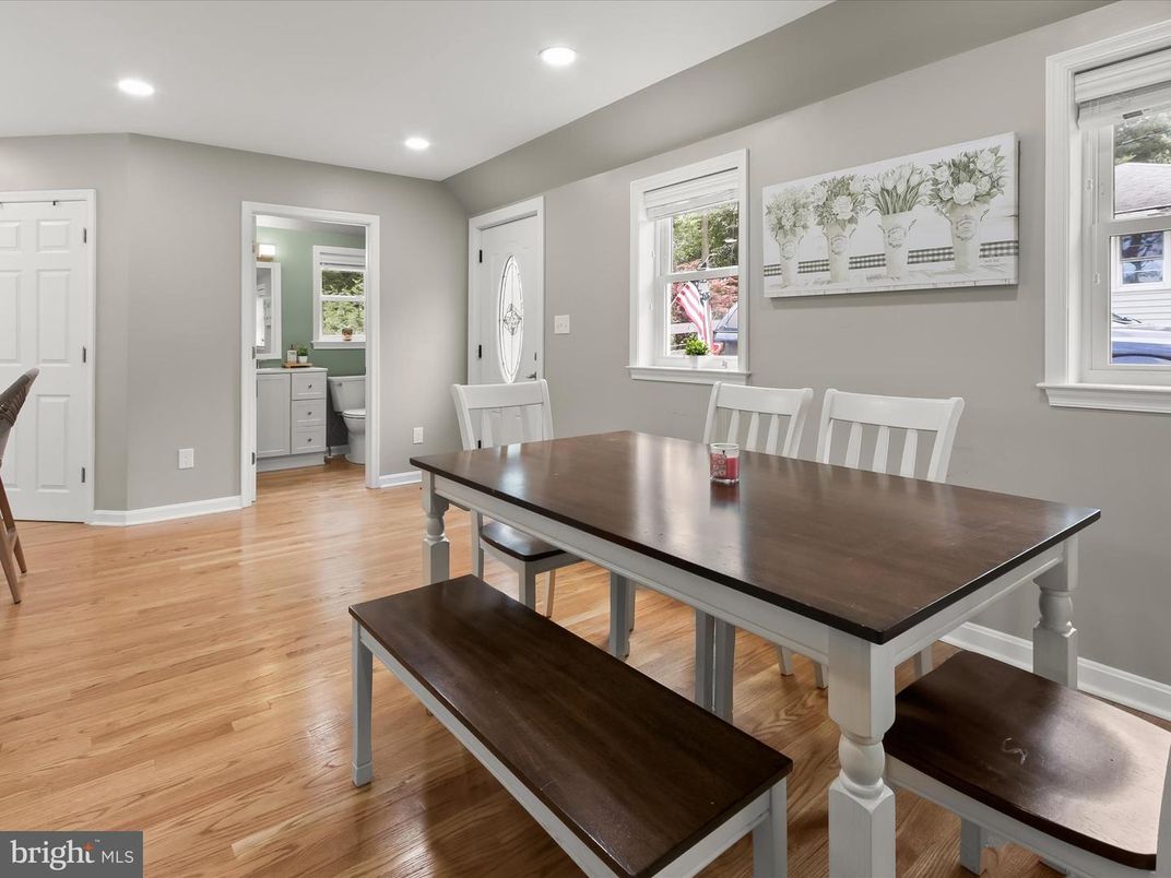 Dining room, Interior, Recessed Lighting, Wood Texture Flooring