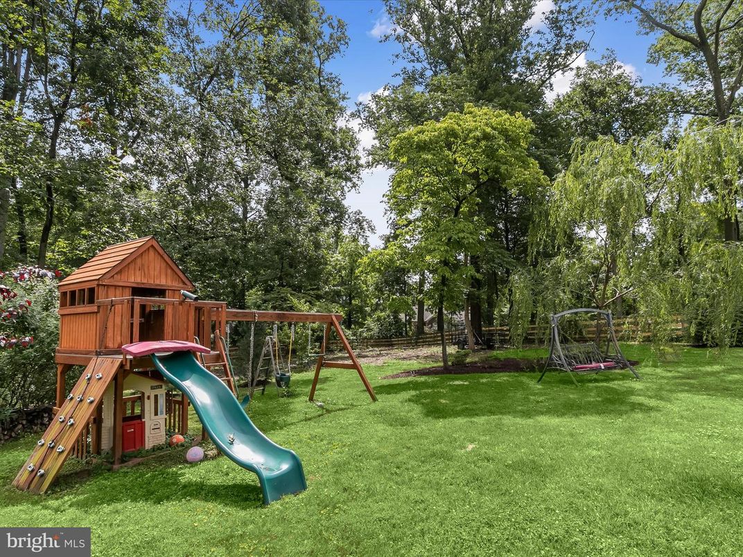 Backyard, Exterior, Playground
