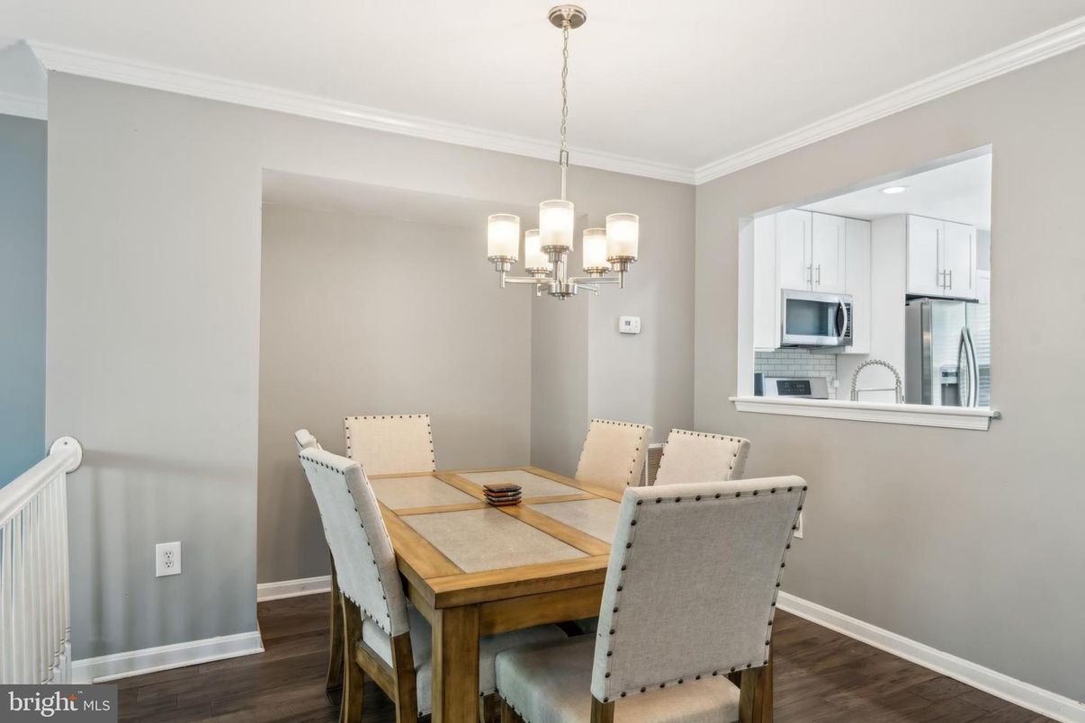 Chandelier, Dining room, Interior, Kitchen, Pendant Lights, Wood Texture Flooring