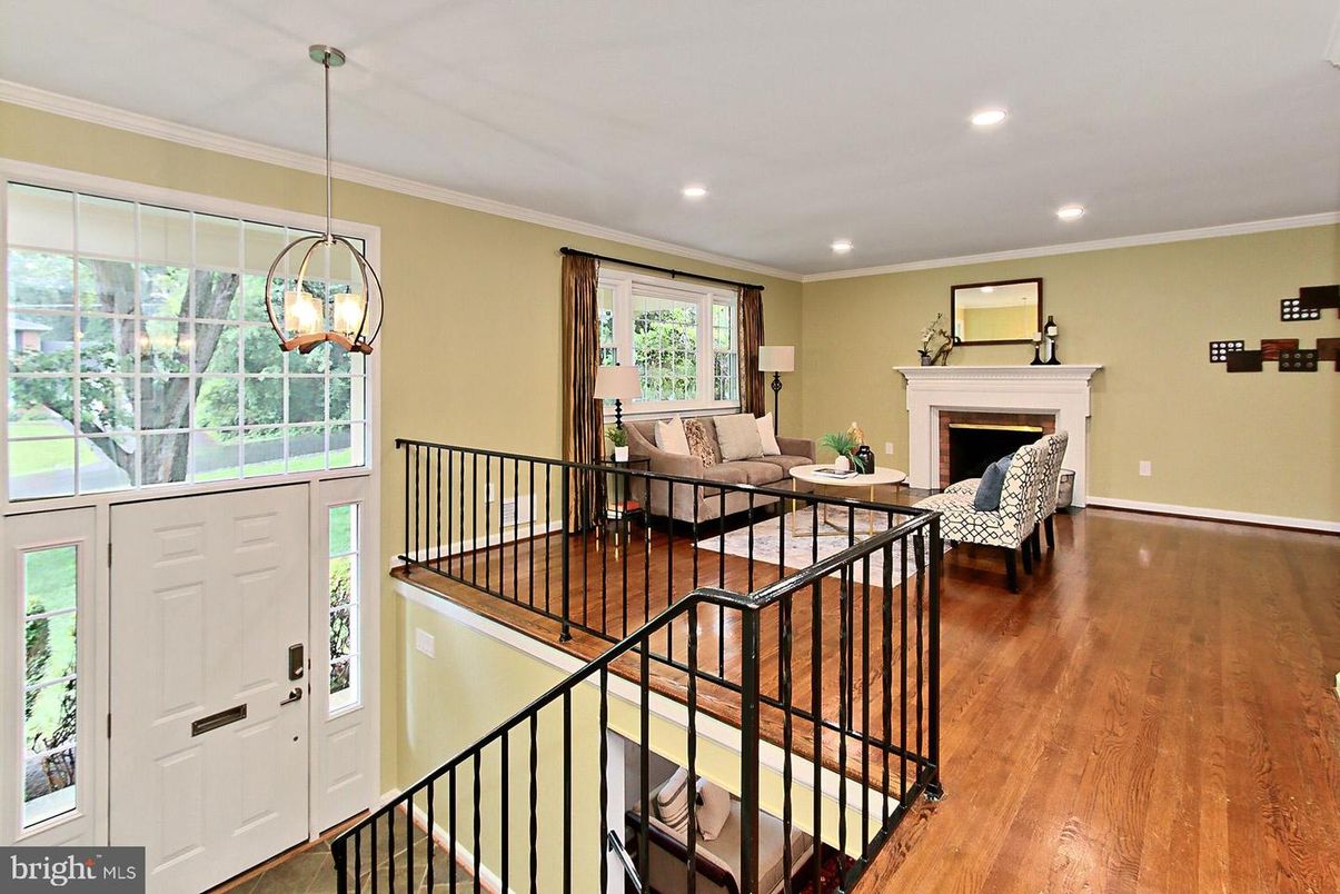 Fireplace, Interior, Pendant Lights, Recessed Lighting, Wood Texture Flooring