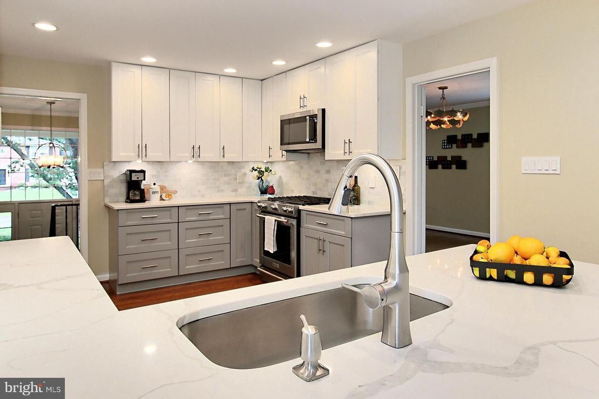 Interior, Kitchen, Pendant Lights, Recessed Lighting
