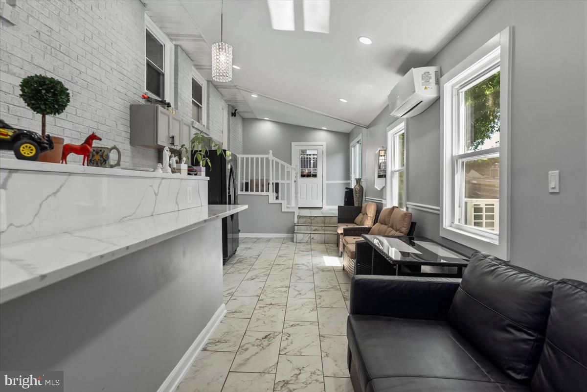 Interior, Living room, Marble, Pendant Lights, Recessed Lighting, Stone Walls