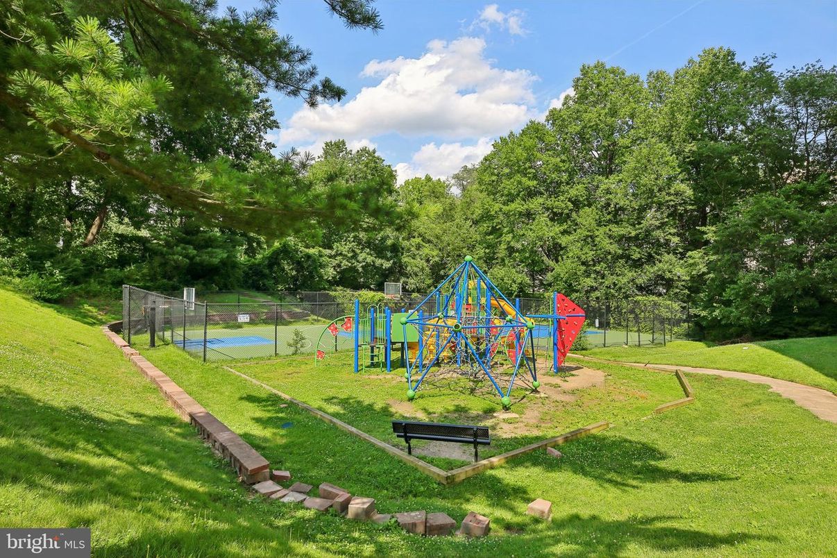 Backyard, Exterior, Playground, Tennis Courts