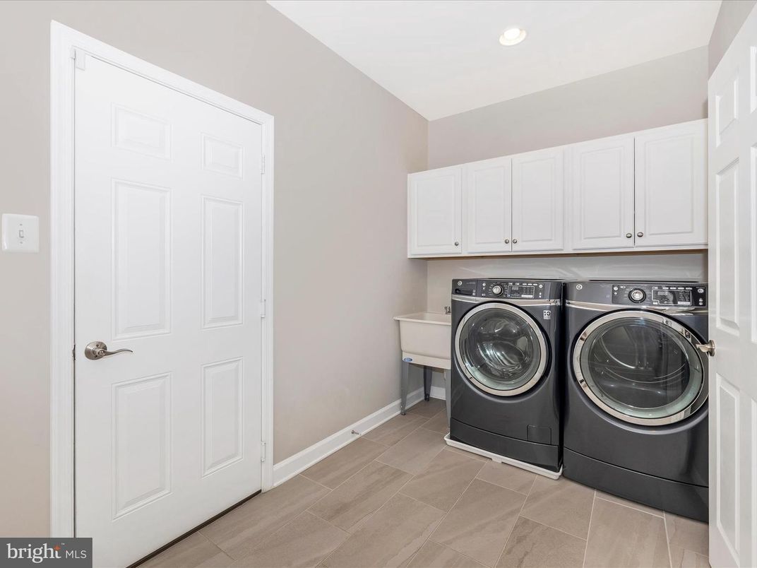 Interior, Recessed Lighting, Washer