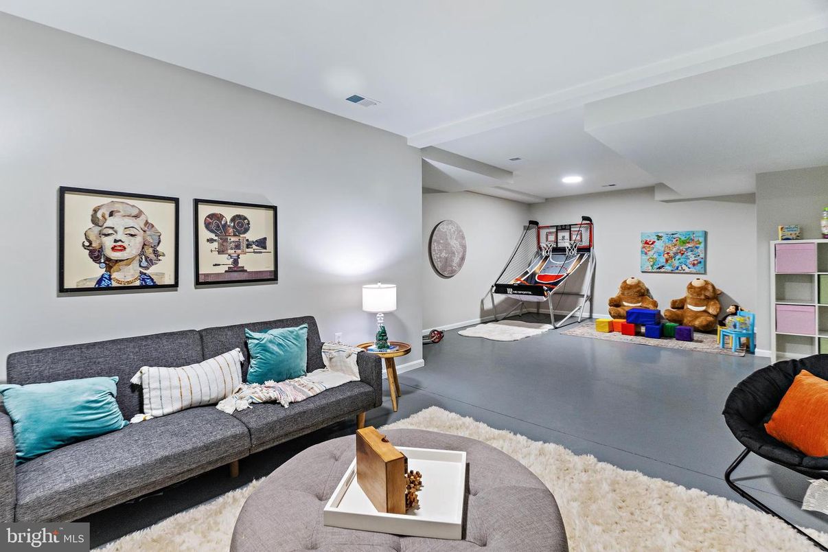 Interior, Living room, Recessed Lighting