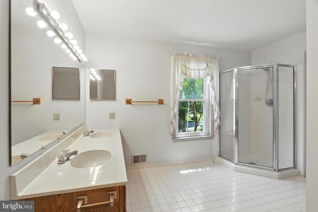 Bathroom, Dual Sink Vanities, Glass Shower, Interior