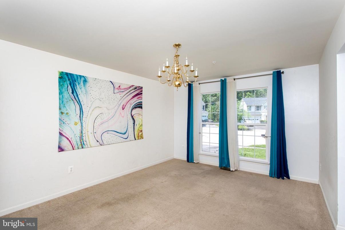 Chandelier, Empty room, Interior
